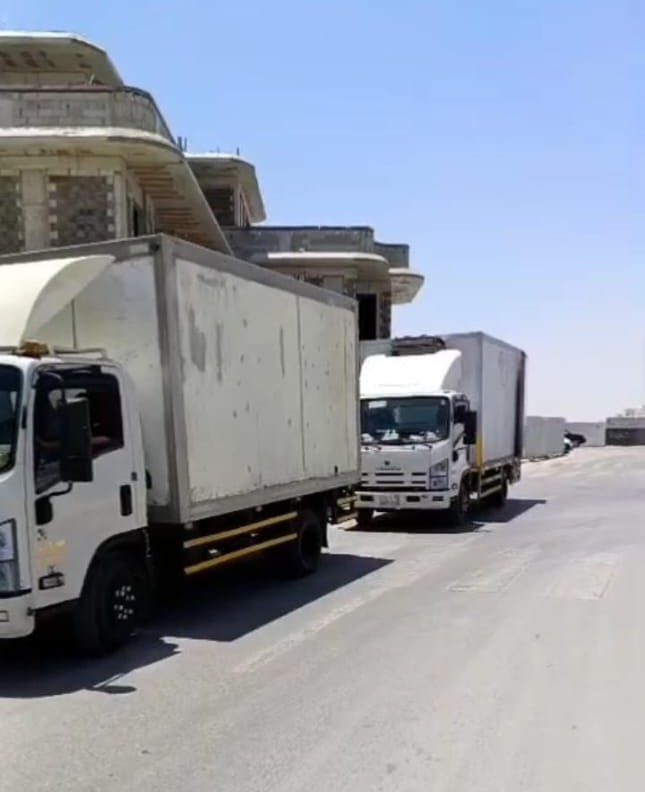 شاحنات نقل العفش المغلقة